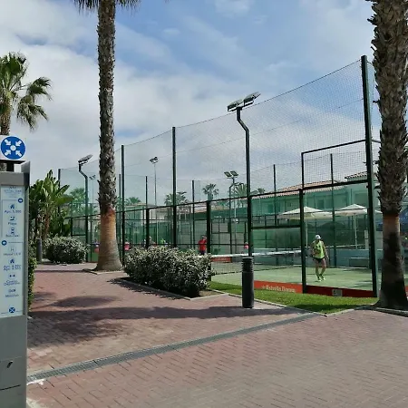Port Aventura, Exclusivo * La Pineda